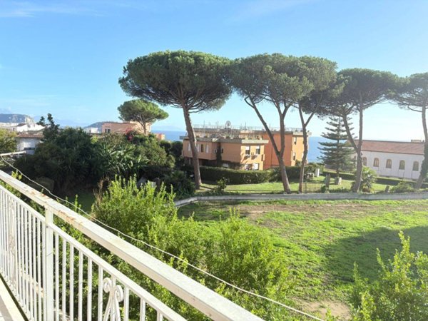 appartamento in vendita a Pozzuoli