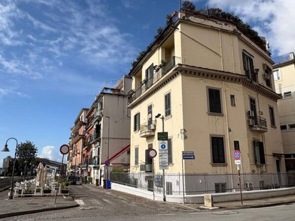 appartamento in vendita a Pozzuoli
