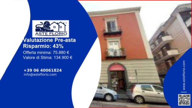 negozio in vendita a Pozzuoli