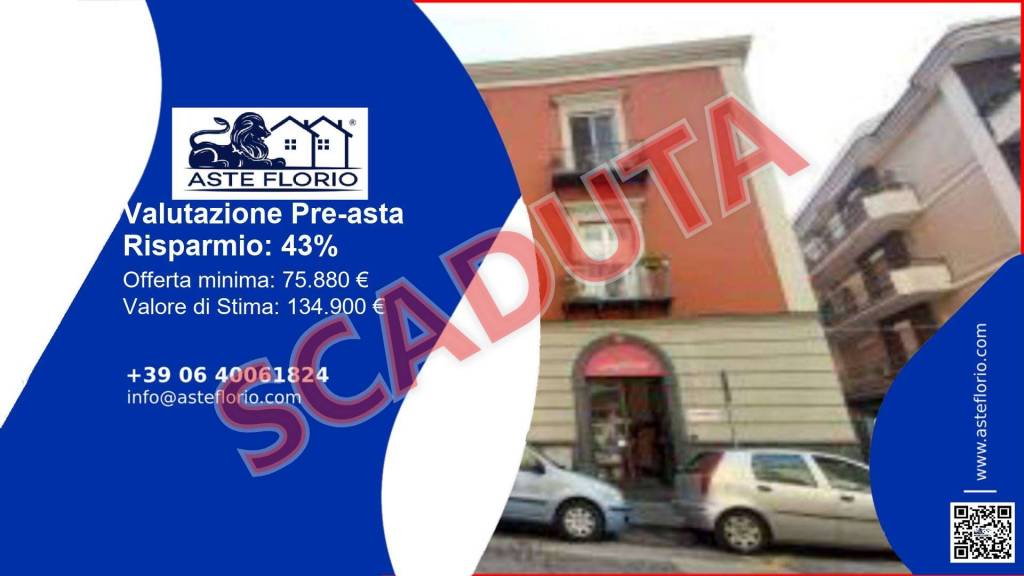 negozio in vendita a Pozzuoli