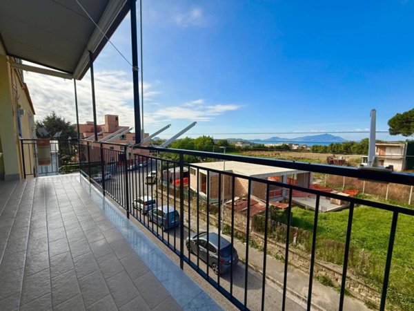 appartamento in vendita a Pozzuoli in zona Monterusciello
