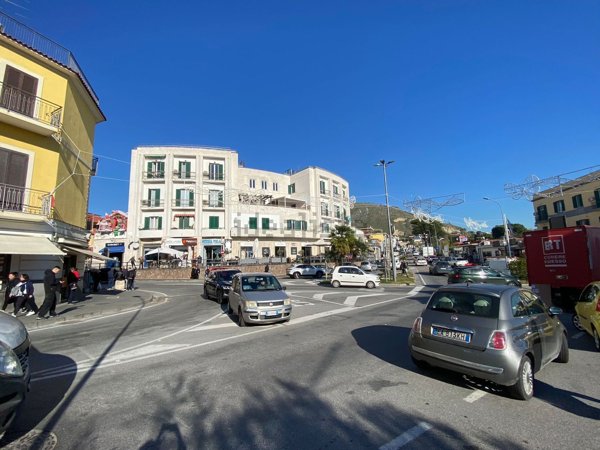 appartamento in vendita a Pozzuoli in zona Arco Felice