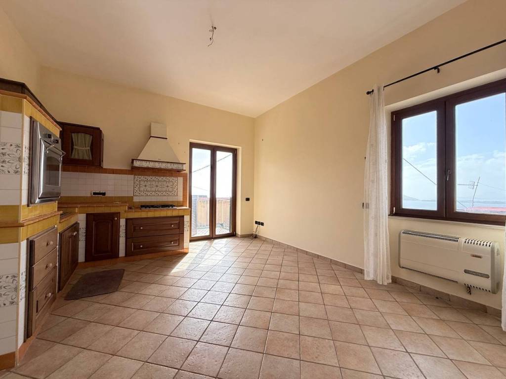 appartamento in vendita a Pozzuoli