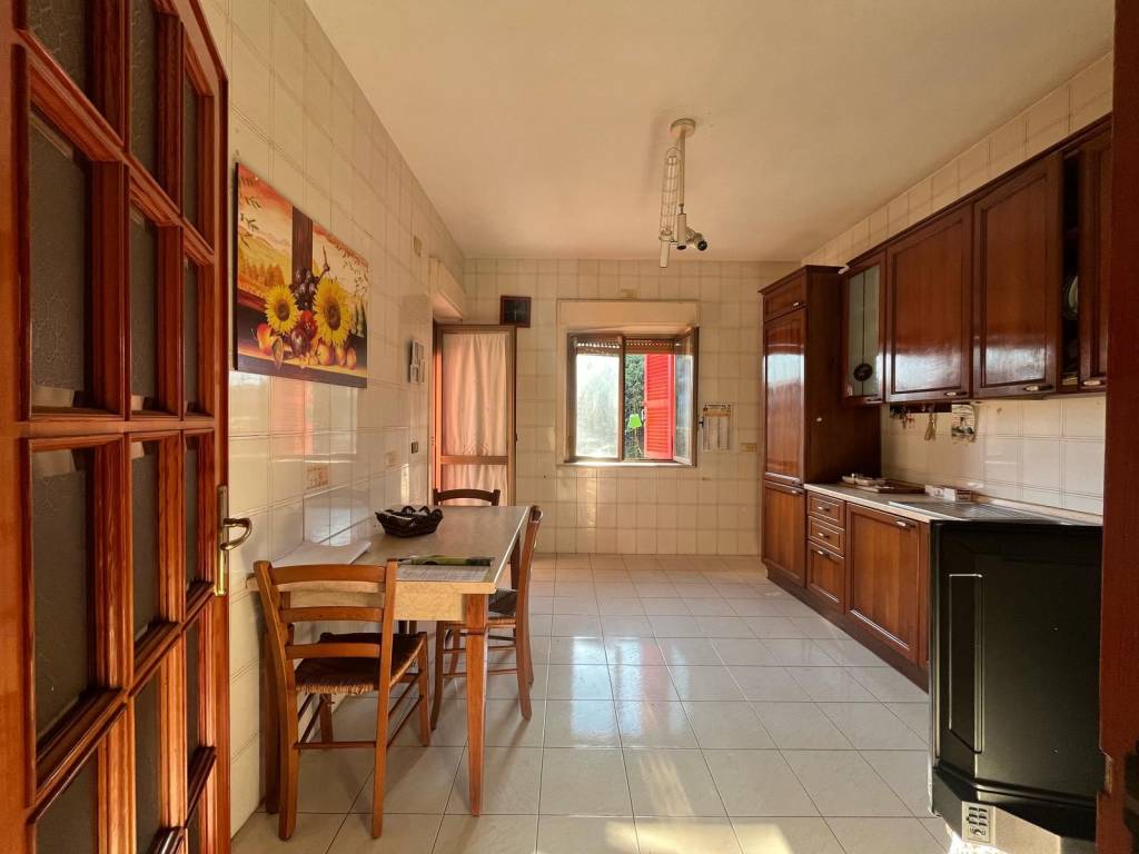 appartamento in vendita a Pozzuoli in zona Monterusciello