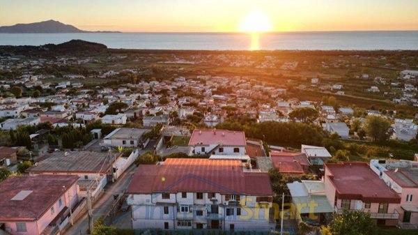 appartamento in vendita a Pozzuoli in zona Cuma