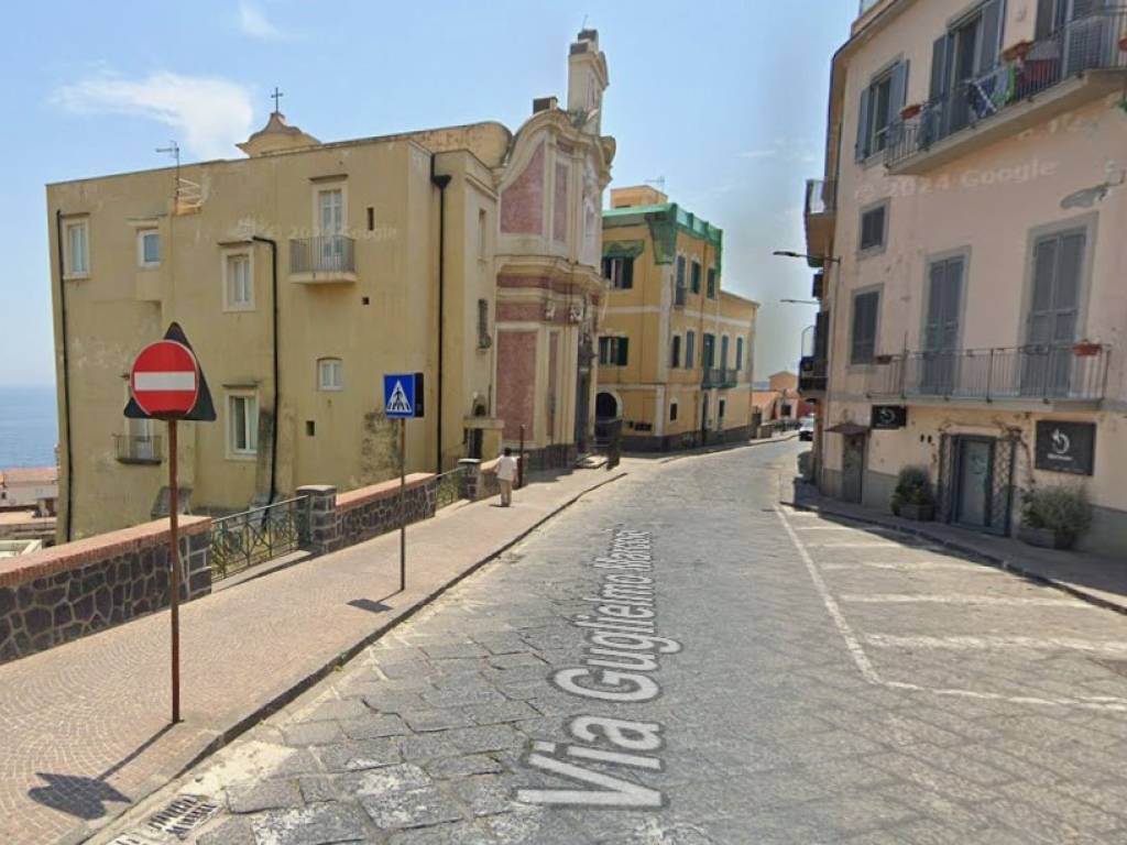 monolocale in vendita a Pozzuoli
