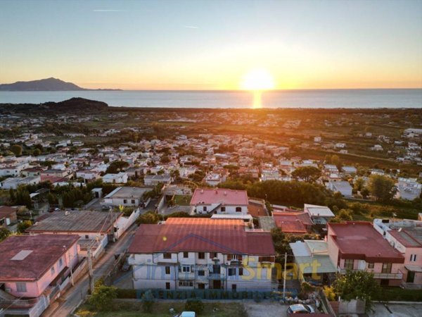 appartamento in vendita a Pozzuoli in zona Monterusciello