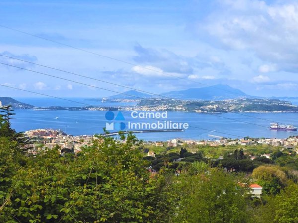 casa indipendente in vendita a Pozzuoli