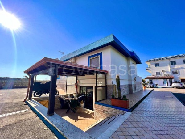 casa indipendente in vendita a Pozzuoli