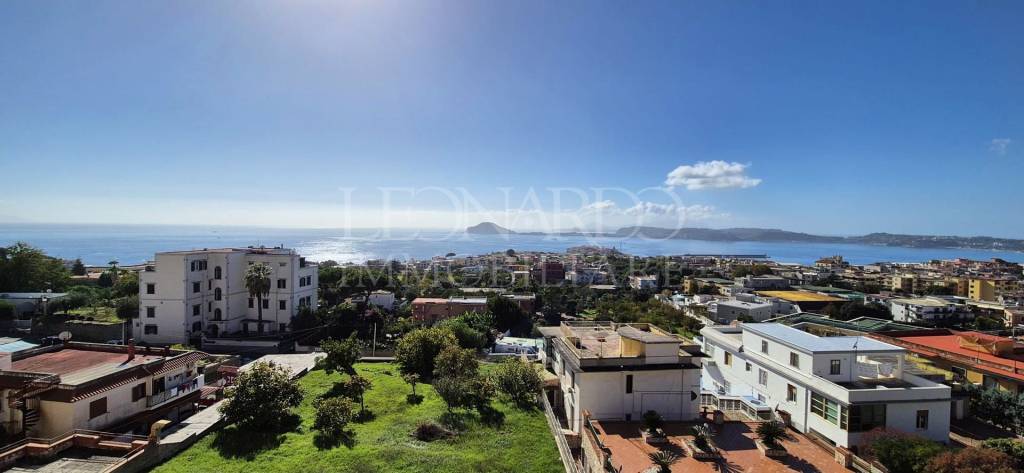 appartamento in vendita a Pozzuoli in zona Solfatara