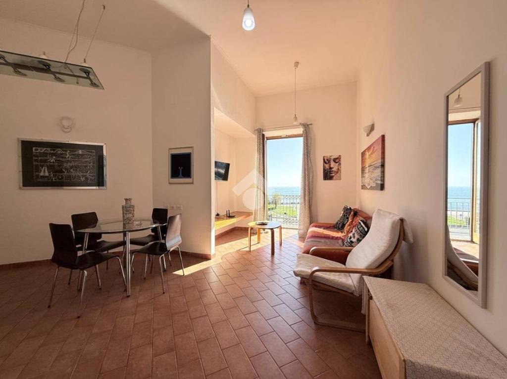 appartamento in vendita a Pozzuoli