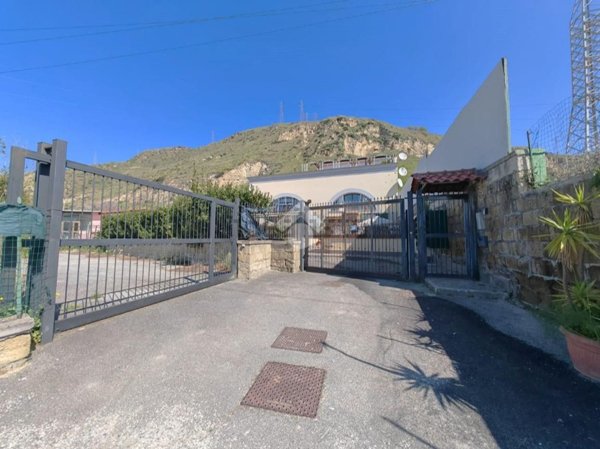 appartamento in vendita a Pozzuoli in zona Arco Felice