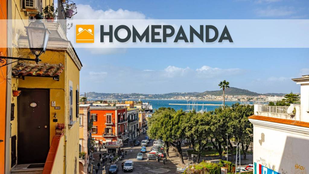 negozio in vendita a Pozzuoli