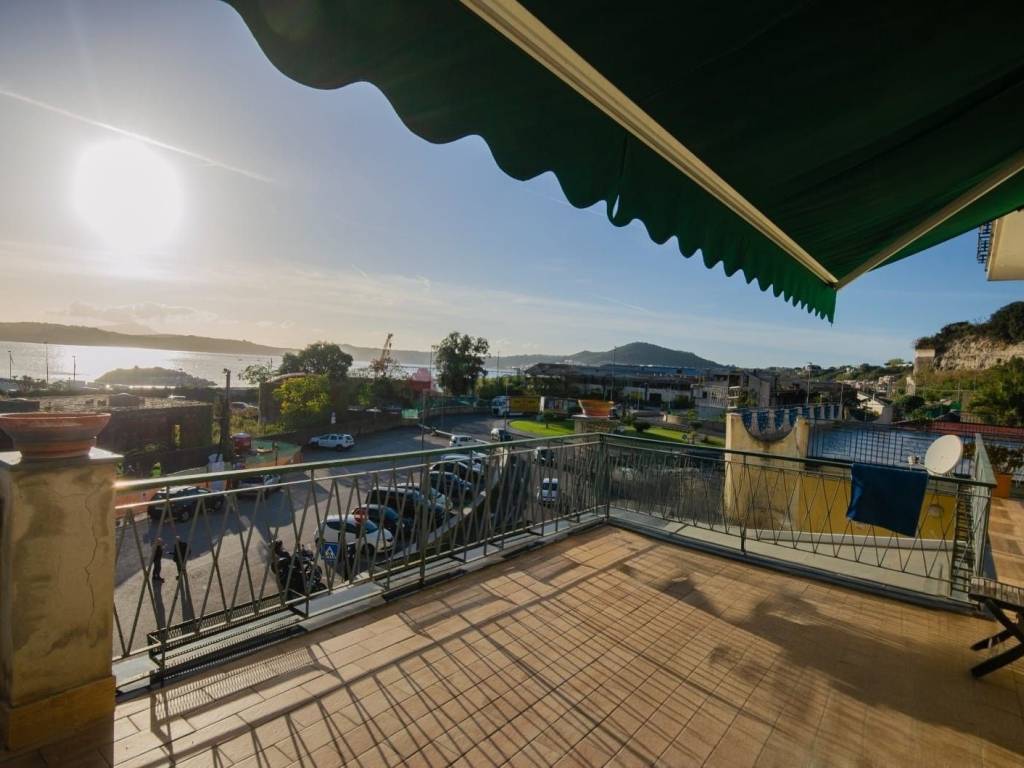 appartamento in vendita a Pozzuoli