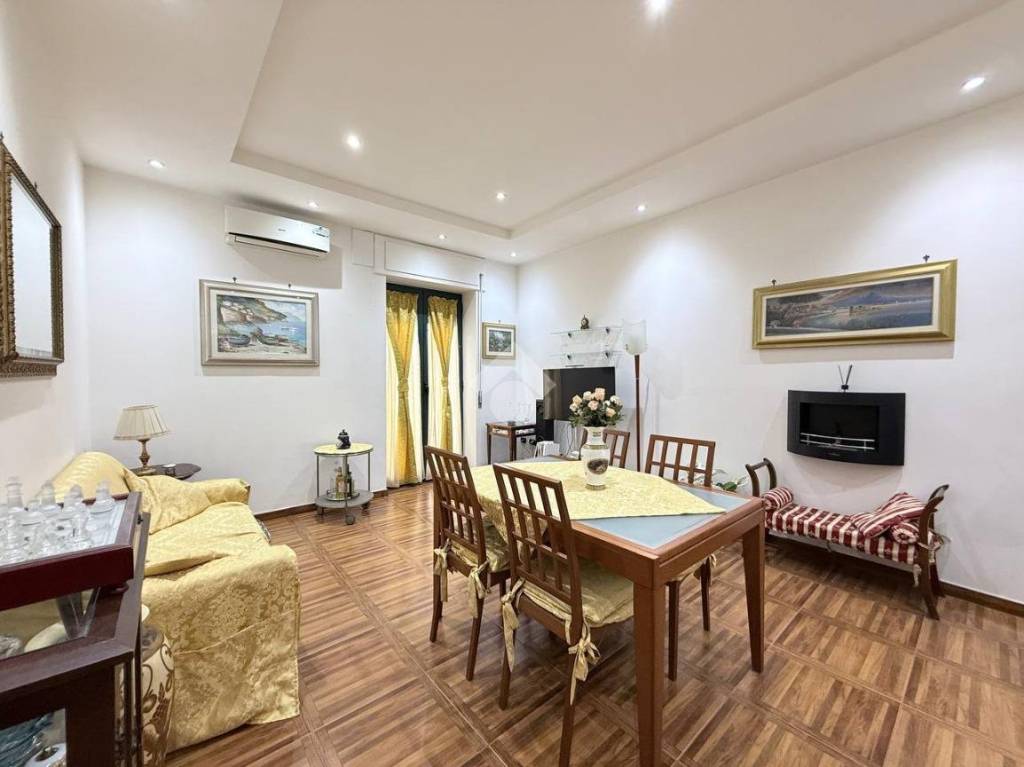 appartamento in vendita a Pozzuoli