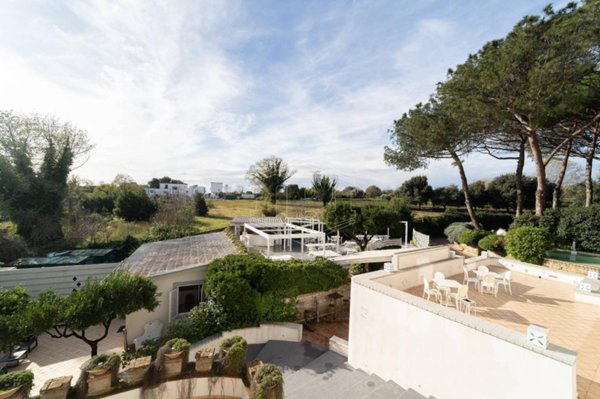 casa indipendente in vendita a Pozzuoli in zona Arco Felice