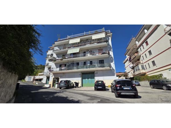 appartamento in vendita a Pozzuoli in zona Pisciarelli