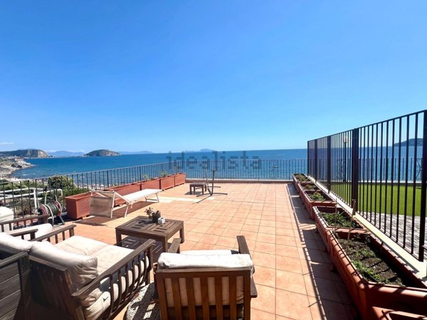 appartamento in vendita a Pozzuoli