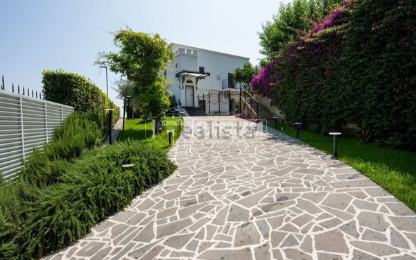 quadrivano in vendita a Pozzuoli