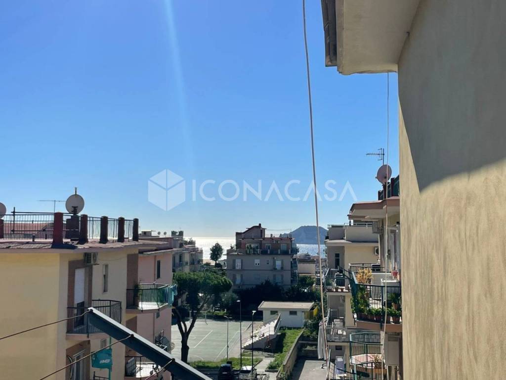 appartamento in vendita a Pozzuoli