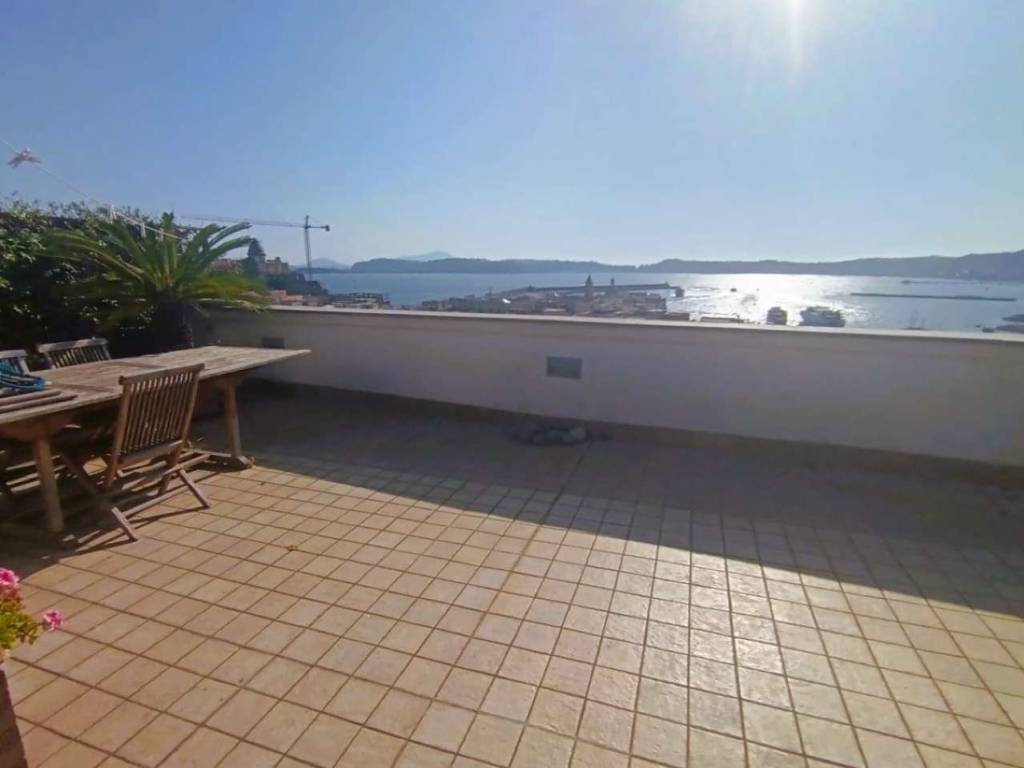 appartamento in vendita a Pozzuoli