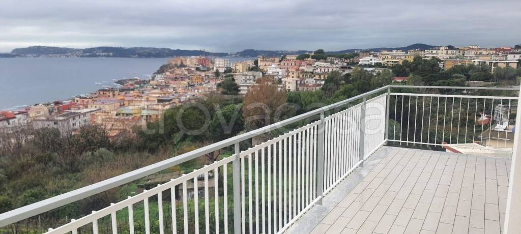 appartamento in vendita a Pozzuoli