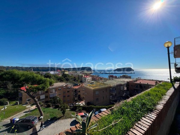 appartamento in vendita a Pozzuoli
