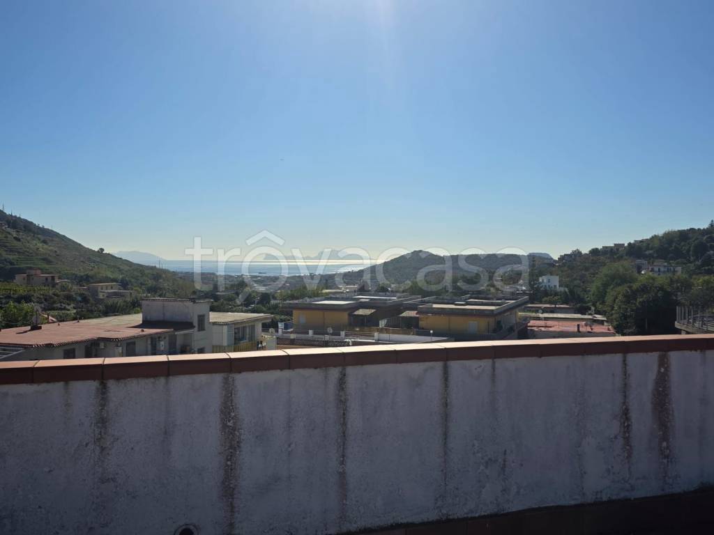 appartamento in vendita a Pozzuoli in zona Monterusciello