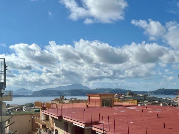 appartamento in vendita a Pozzuoli in zona Solfatara