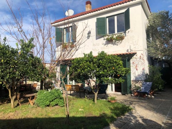 casa indipendente in vendita a Pozzuoli