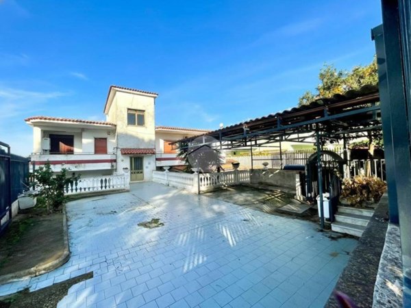 appartamento in vendita a Pozzuoli in zona Cuma