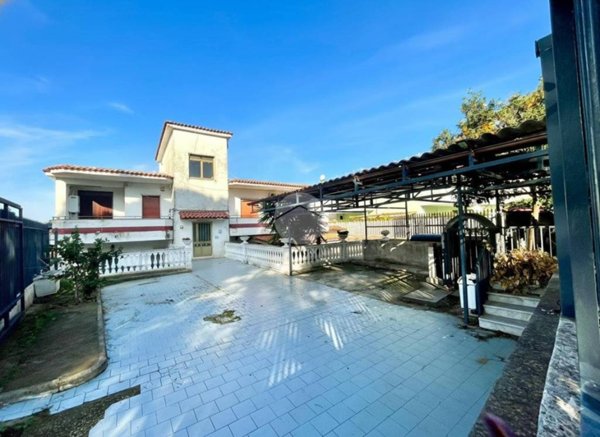 appartamento in vendita a Pozzuoli in zona Monterusciello