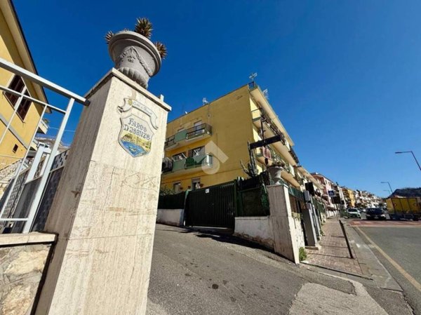 appartamento in vendita a Pozzuoli in zona Solfatara