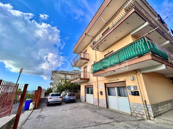 appartamento in vendita a Pozzuoli in zona Monterusciello