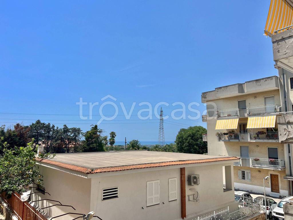 appartamento in vendita a Pozzuoli in zona Monterusciello