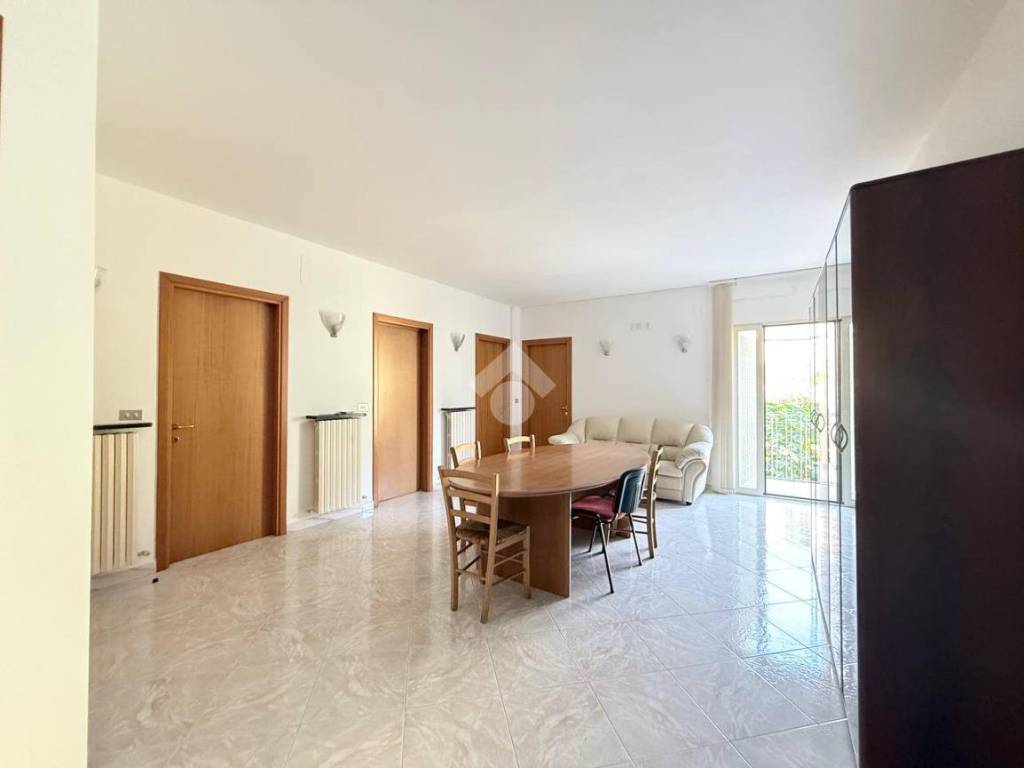 appartamento in vendita a Pozzuoli