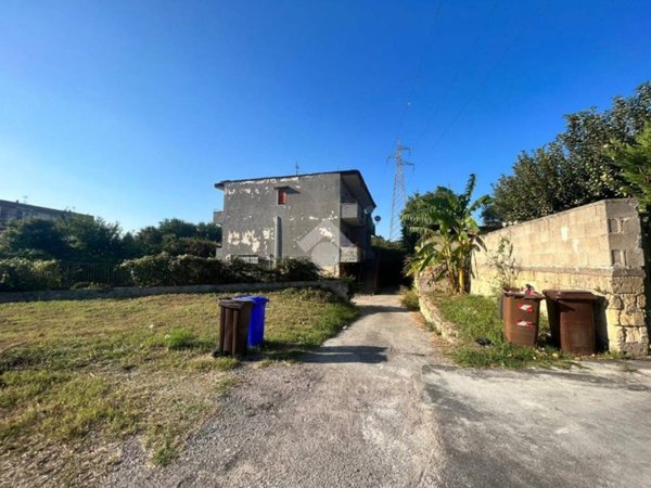 appartamento in vendita a Pozzuoli in zona Monterusciello