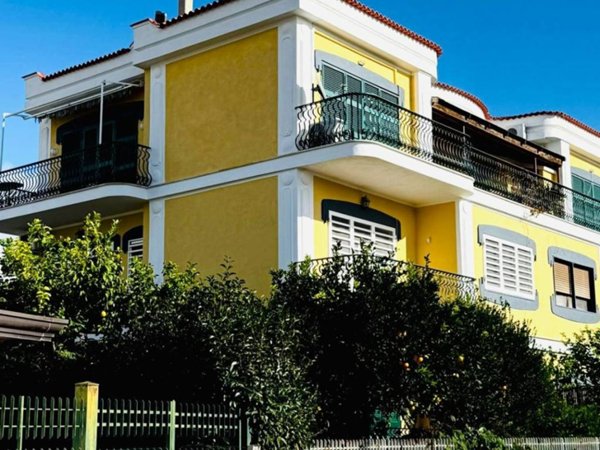 appartamento in vendita a Pozzuoli in zona Licola Lido