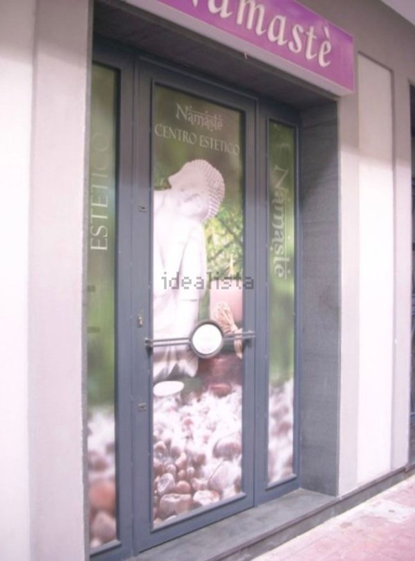 locale commerciale in vendita a Pozzuoli