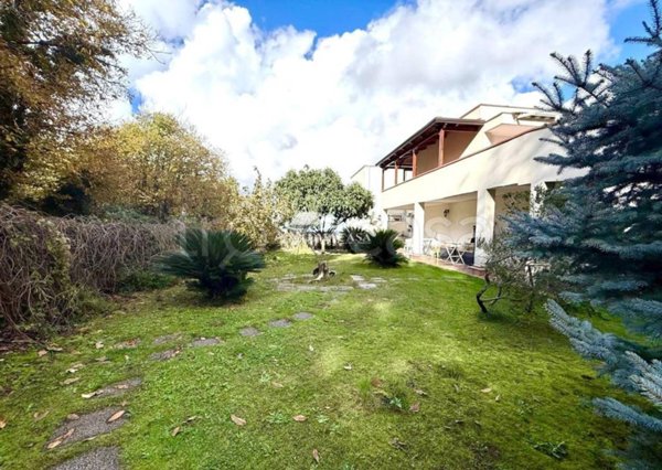 appartamento in vendita a Pozzuoli in zona Monterusciello