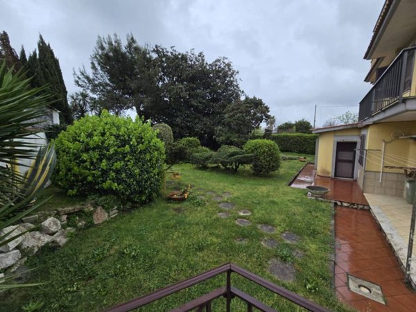 appartamento in vendita a Pozzuoli in zona Monterusciello