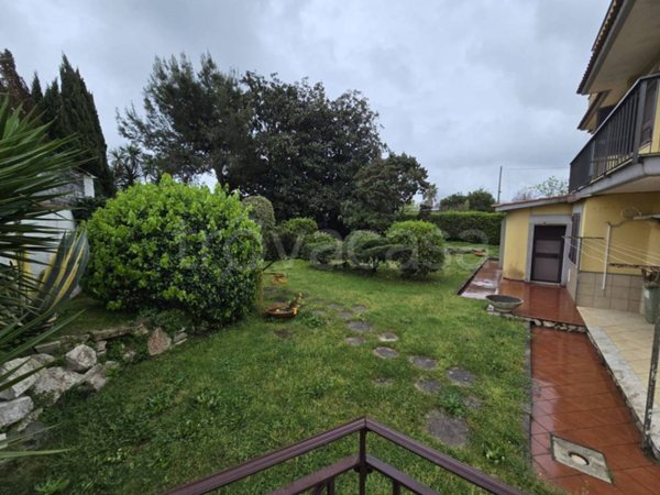 appartamento in vendita a Pozzuoli in zona Monterusciello