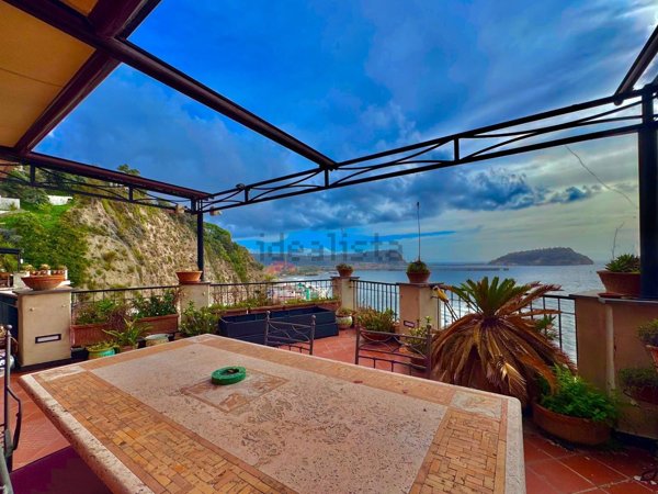 appartamento in vendita a Pozzuoli