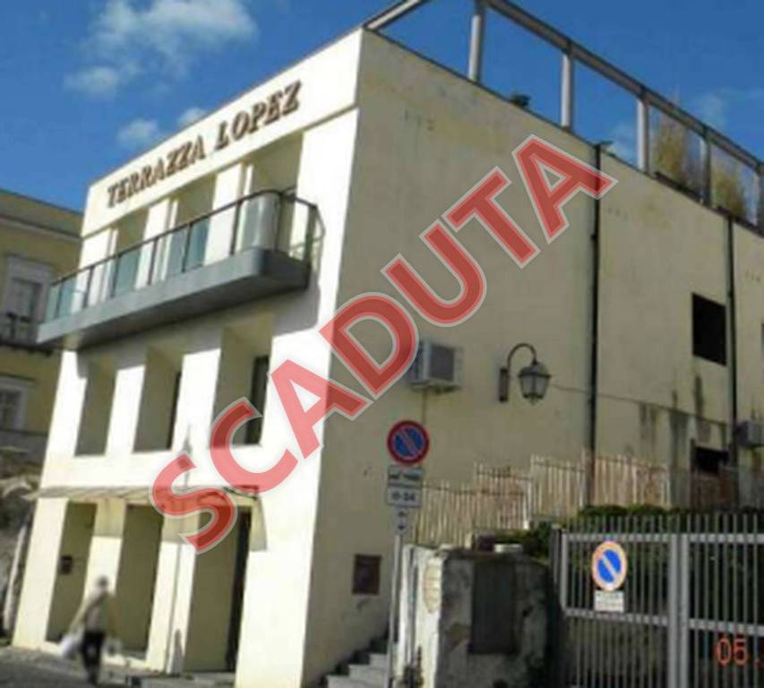 ufficio in vendita a Pozzuoli