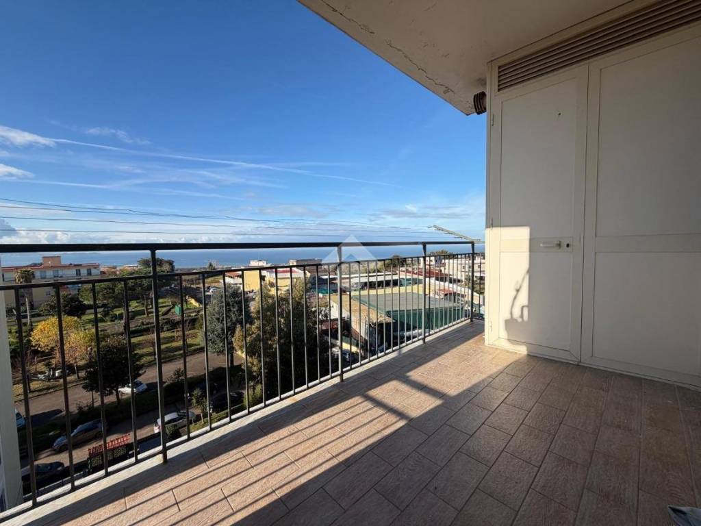 appartamento in vendita a Pozzuoli in zona Monterusciello