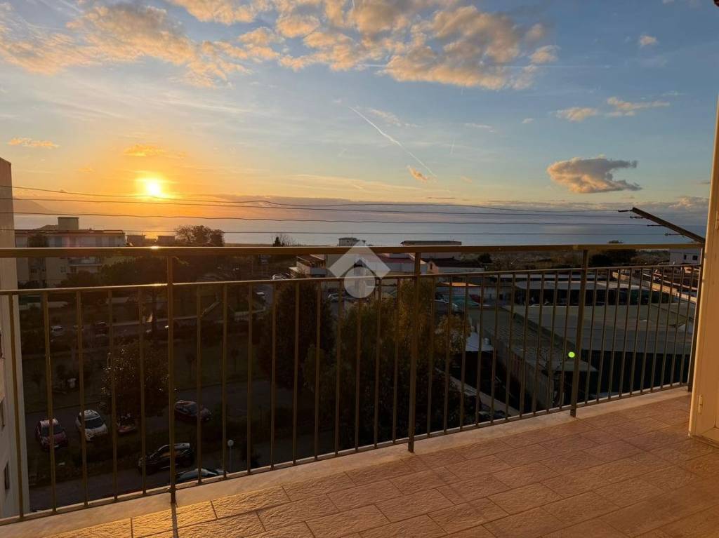 appartamento in vendita a Pozzuoli in zona Monterusciello