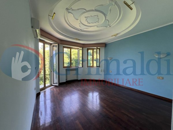 casa indipendente in vendita a Pozzuoli in zona Monterusciello