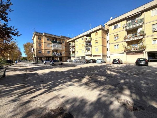 appartamento in vendita a Pozzuoli in zona Toiano