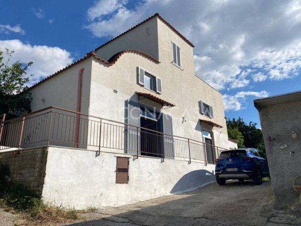 appartamento in vendita a Pozzuoli in zona Toiano