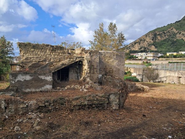 appartamento in vendita a Pozzuoli in zona Arco Felice